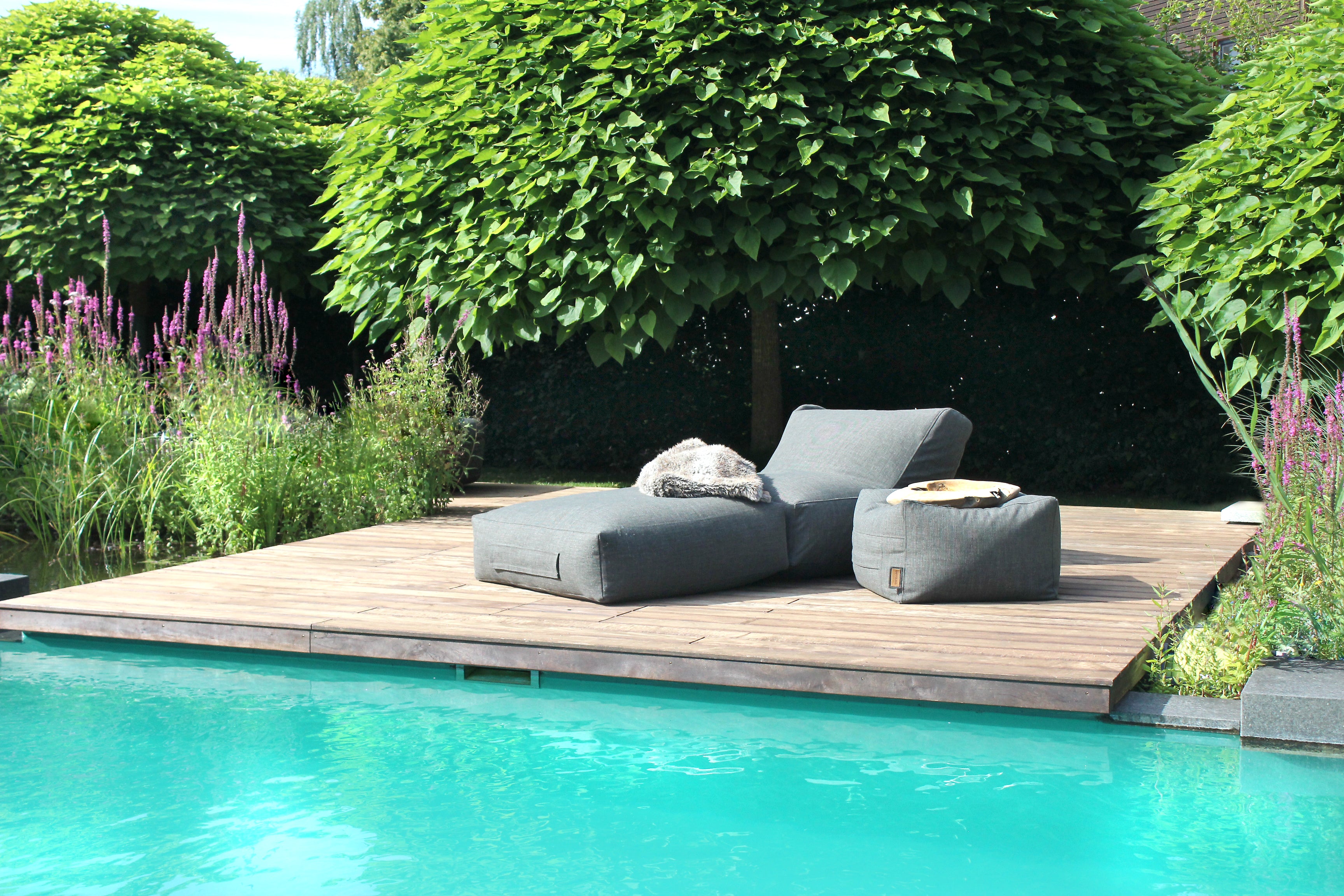 Bain de soleil avec pouf collection extérieure Outbag