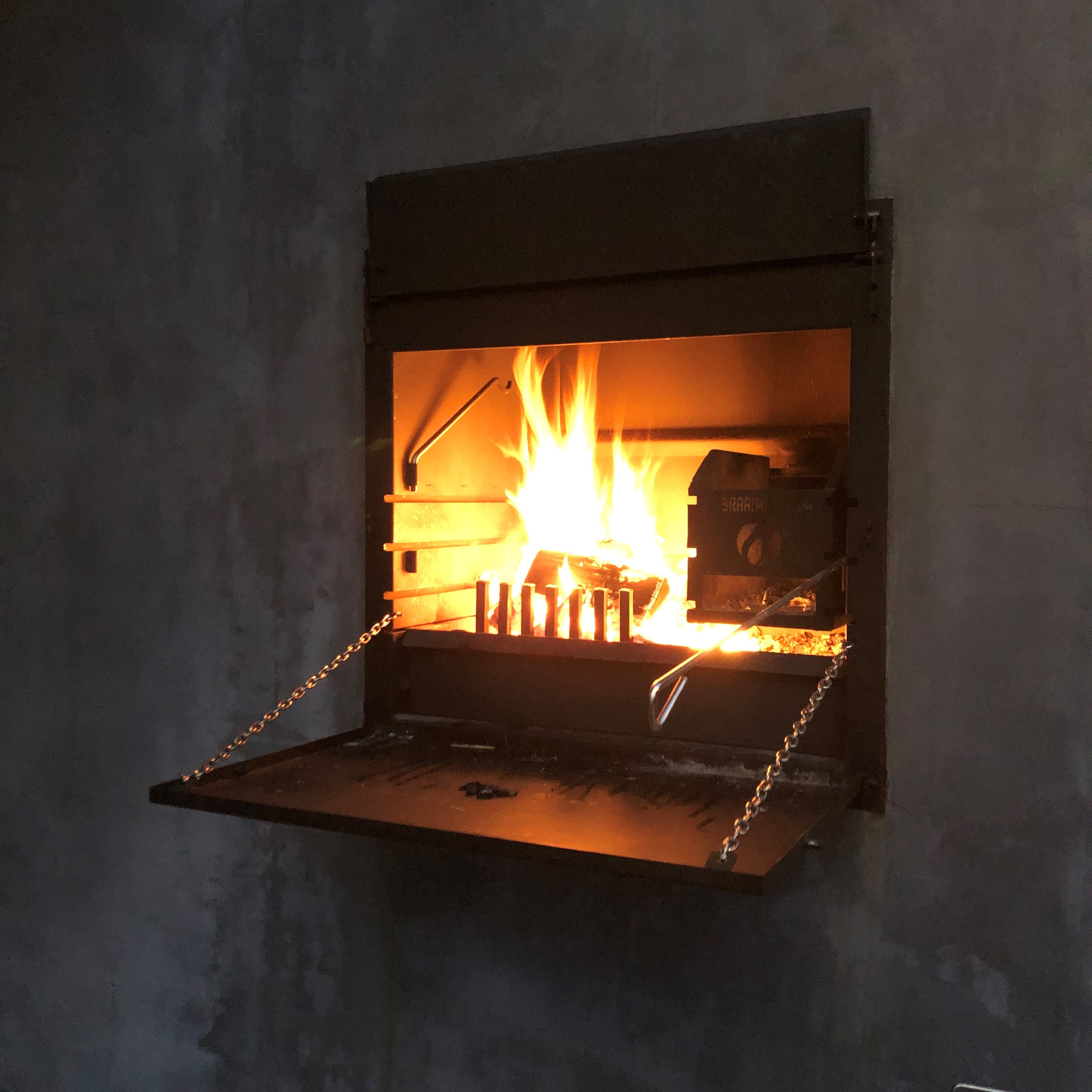 Barbecue à bois encastrable - Braai BI800 Inox noir