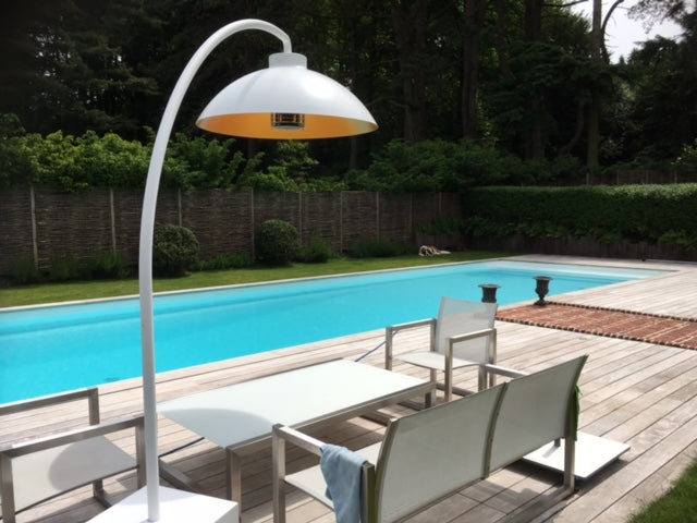 Lampadaire design et parasol chauffant Dome Heatsail