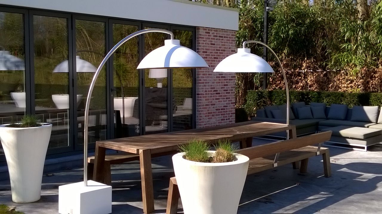 Lampadaire design et parasol chauffant Dome Heatsail
