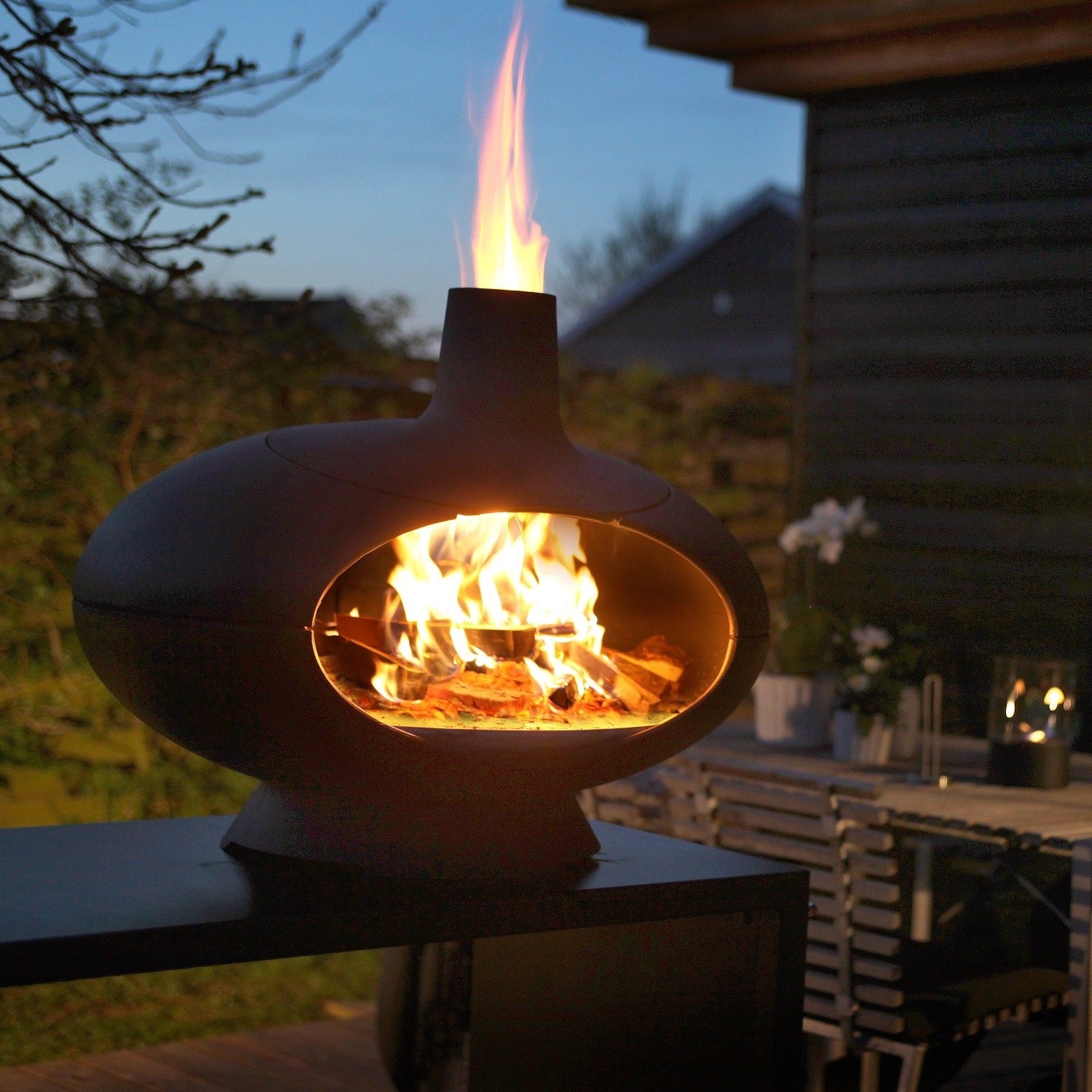 Une belle soirée autour du four Forno allumé au bois