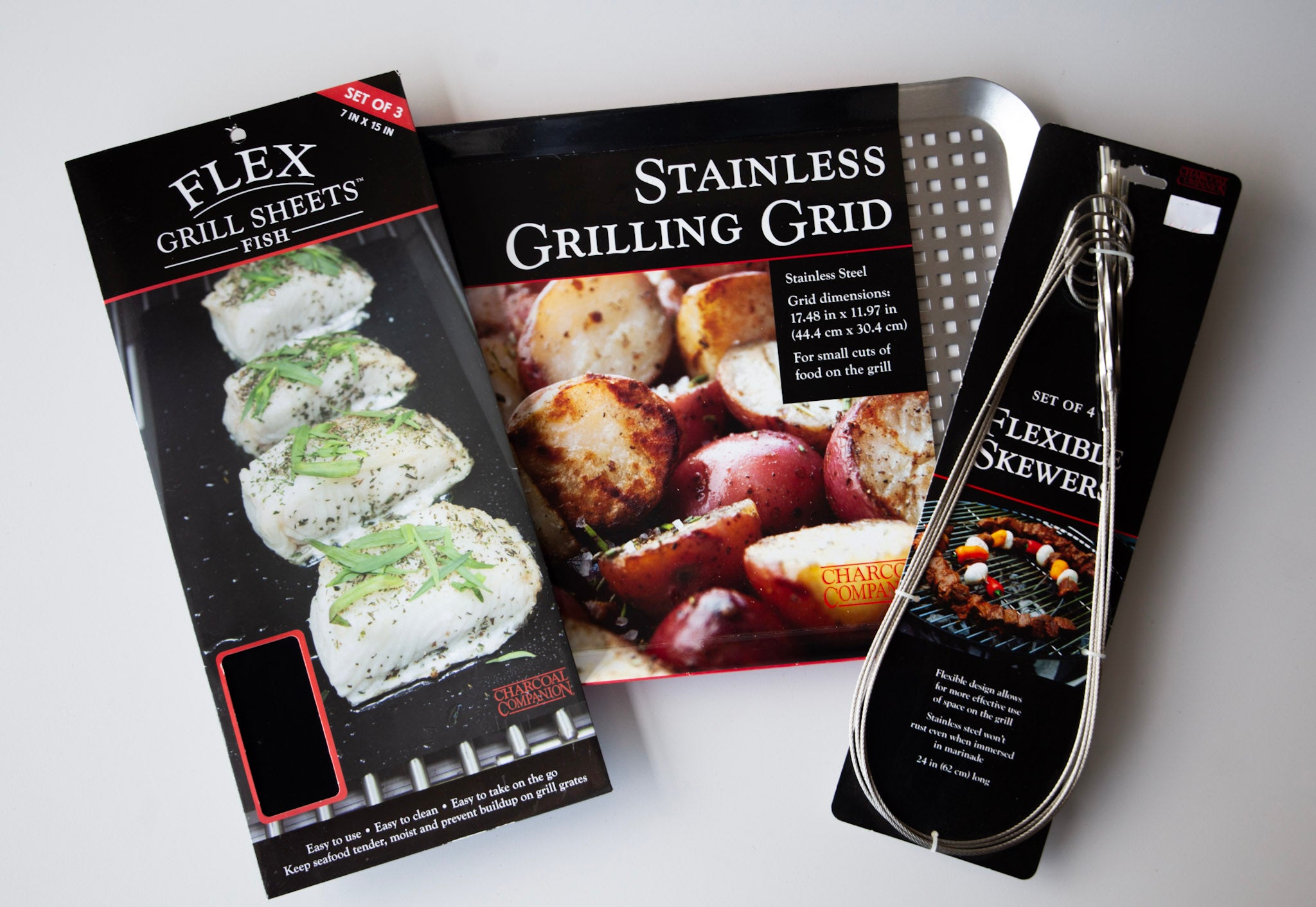 Kit de BBQ 3 Pièces : Plateau, Brochettes Flexibles, BBQ Feuilles de Cuisson