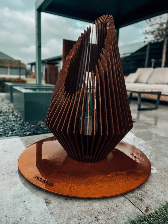 Designer outdoor fireplace in Corten steel - Magnus