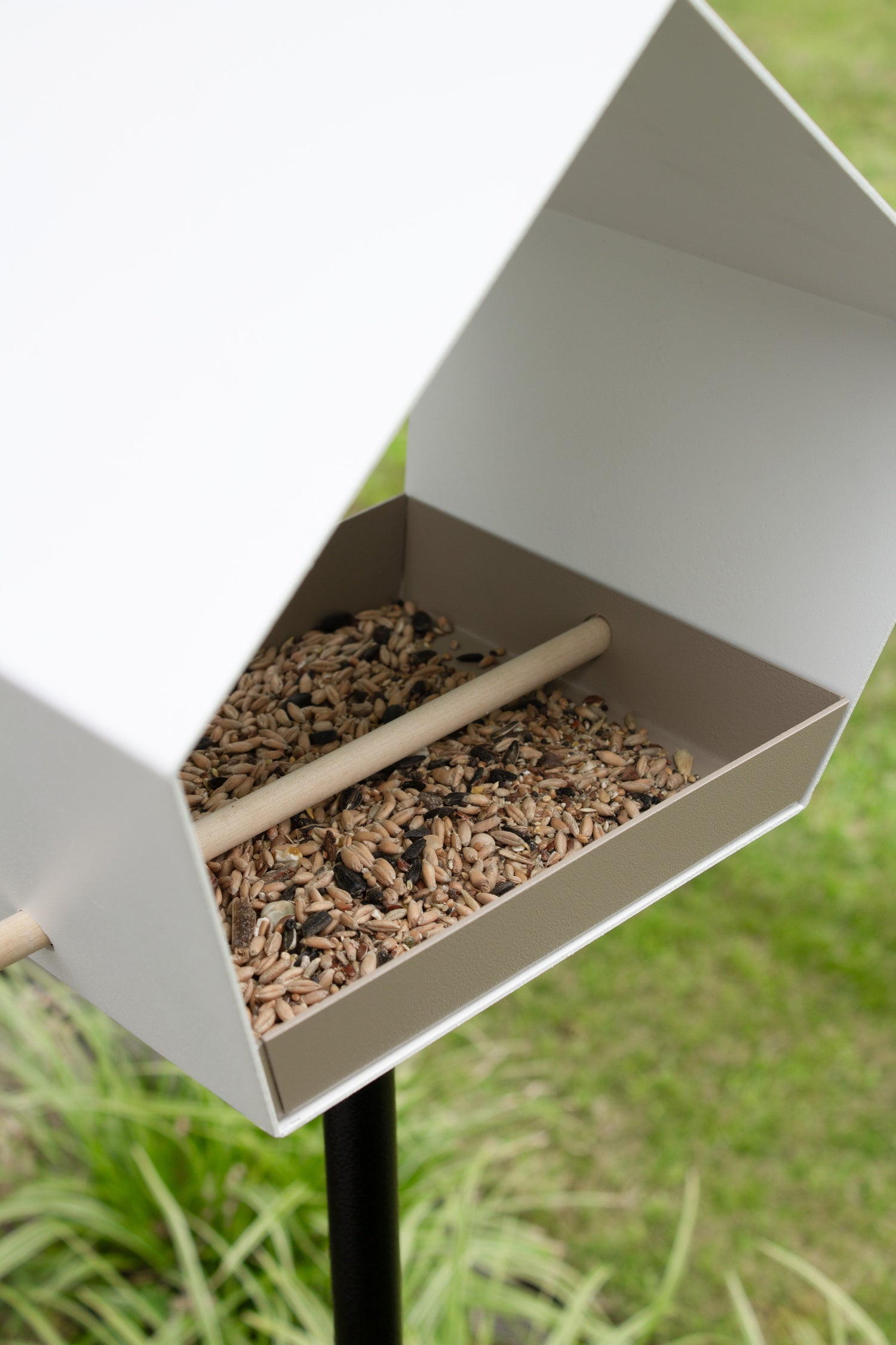 Mangeoire à oiseaux en métal sur pique - Big Diamond